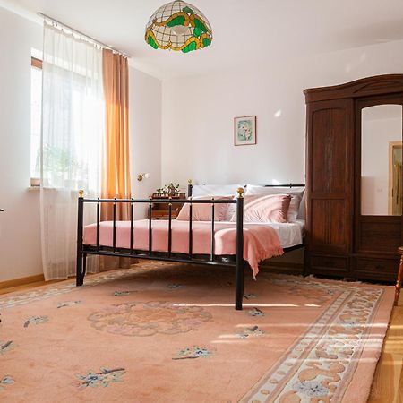 Pink Rose Suite Józefów Kültér fotó
